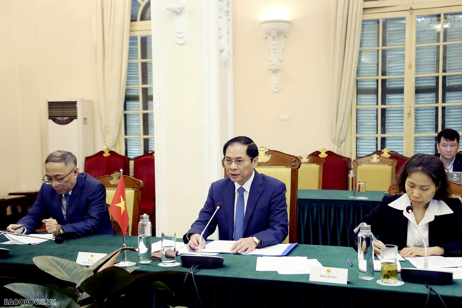 Vietnam, Uzbekistan Foreign Ministers hold talks in Hanoi