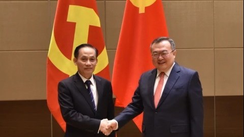 Vietnam, China Party officials on external relations hold talks in China's Jilin province