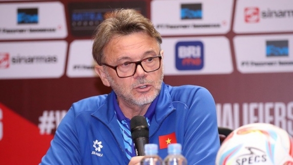 HLV Philippe Troussier nhận xét về dàn cầu thủ nhập tịch phía đội tuyển Indonesia