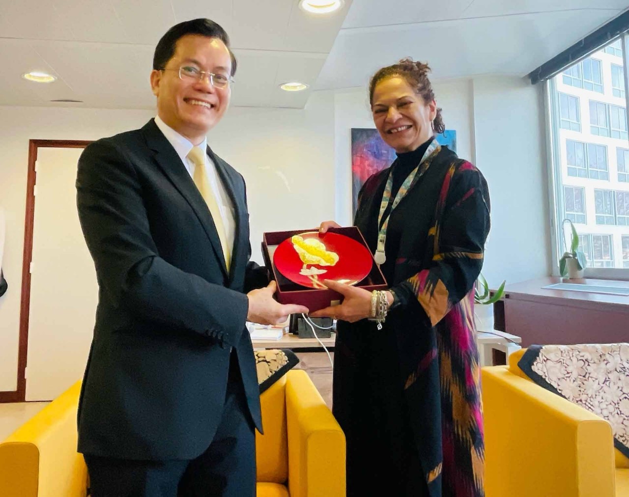 Vietnam pledges to continue contributing to UNESCO&rsquo;s common affairs: Deputy FM