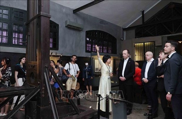 Speaker of Finnish Parliament Jussi Halla-aho visits relic sites in Hanoi