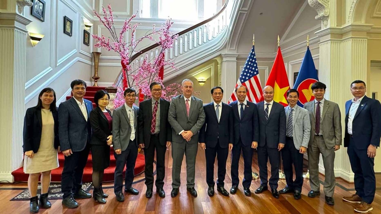 FM Bui Thanh Son addresses seminar on Vietnam-US relations at Brooking Institute