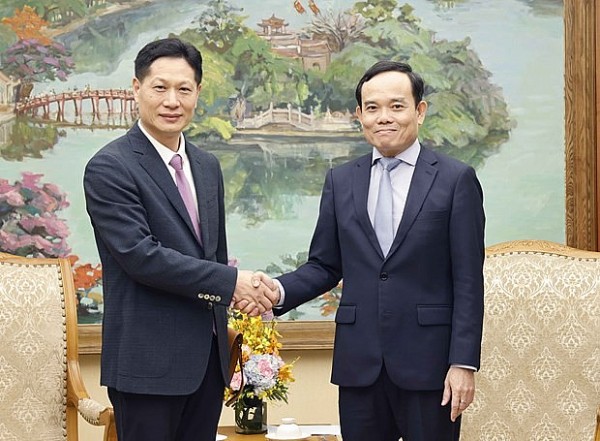 Deputy PM Tran Luu Quang receives Chinese business delegation of Anzhi Group