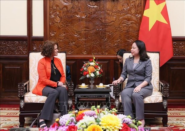 Acting President hosts World Bank Country Director Acting President hosts World Bank Country Director