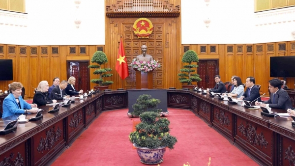Deputy PM Tran Luu Quang receives US Senator Kirsten Gillibrand to deepen cooperation