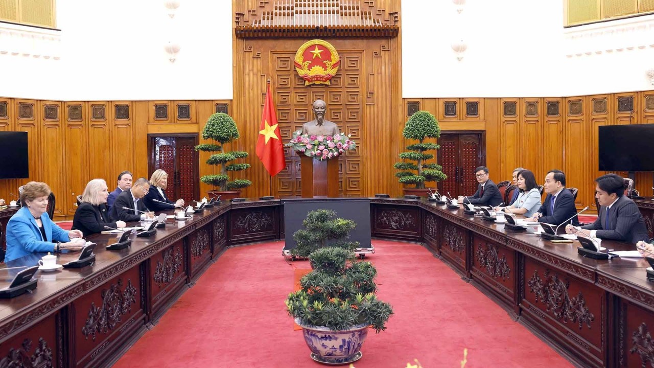 Deputy PM Tran Luu Quang receives US Senator Kirsten Gillibrand Vietnam to step up cooperation