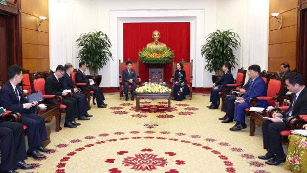 Party Politburo Truong Thi Mai receives DPRK guest in Hanoi