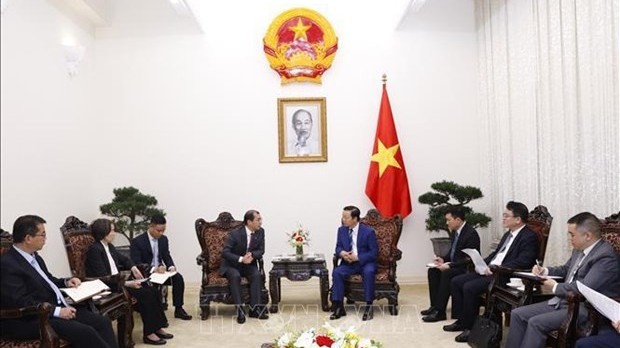 Deputy PM meets with leader of China Energy International Group Co. Ltd.