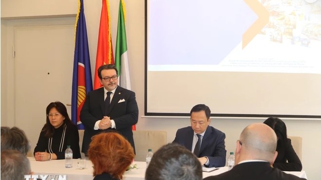 Vietnamese Embassy to Italy works to boost locality-to-locality cooperation