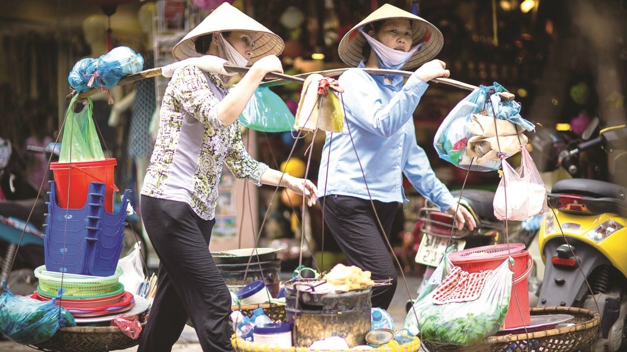 82% Vietnamese are currently taking steps to become more 'economically empowered'