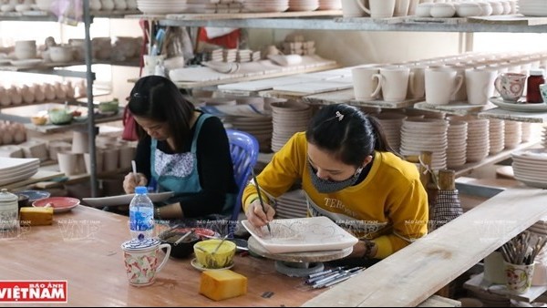 Hanoi to strengthen export of handicraft products