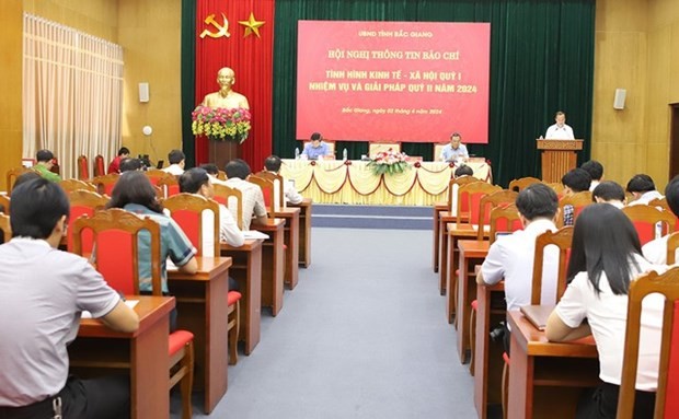 At a conference to announce Bac Giang's socio-economic performance in Q1 (Photo: VGP)