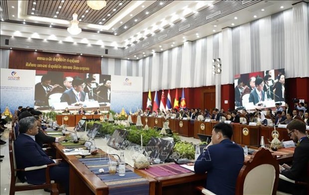 Vietnam attends ASEAN’s policy dialogue on finance, banking in Laos