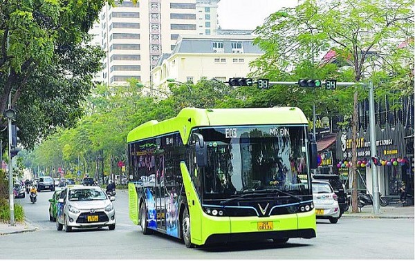 Green transportation - An urgent requirement in Vietnam