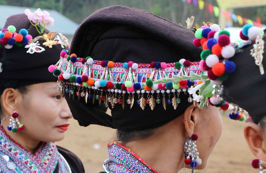 Traditional Lao people's attire in Lai Chau