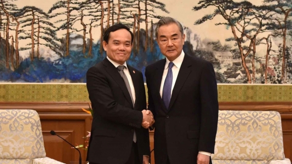 Deputy PM Tran Luu Quang meets with Chinese Foreign Minister Wang Yi in Beijing