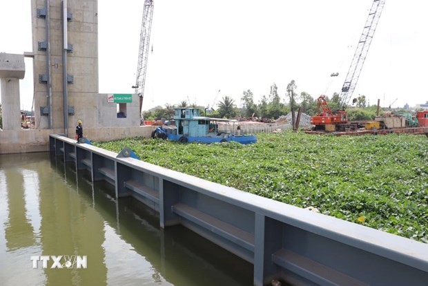 PM Pham Minh Chinh orders sufficient water for residents during saline intrusion