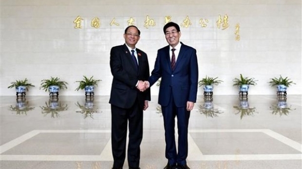Vietnam, China Friendship parliamentarians groups pledge close cooperation