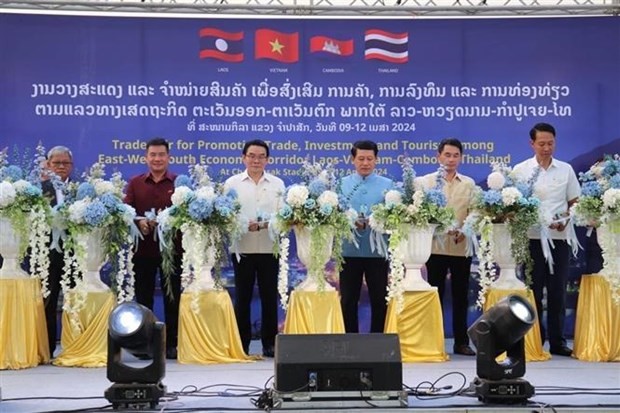 Vietnam-Laos-Cambodia-Thailand trade fair opens in Laos