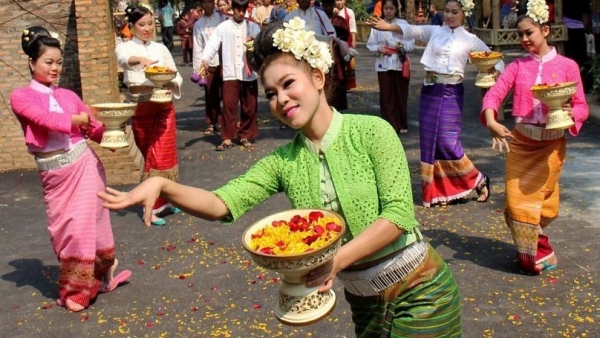 NA Chairman Vuong Dinh Hue sends greetings to Thailand on Songkran festival