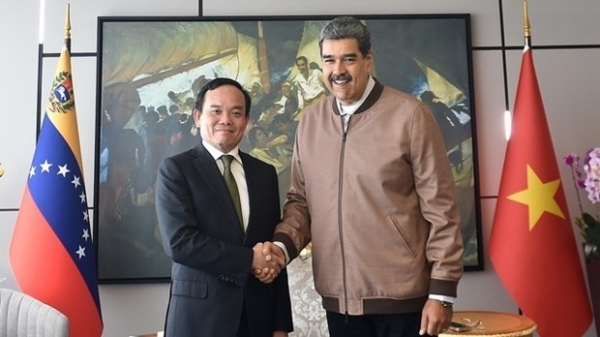 Vietnamese Deputy PM Tran Luu Quang, Venezuelan President hold talks