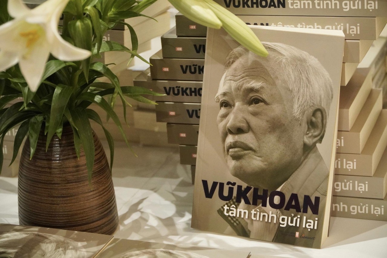 Former Deputy Prime Minister Vu Khoan's reflections passed on to younger generation Former Deputy Prime Minister Vu Khoan's reflections passed on to younger generation
