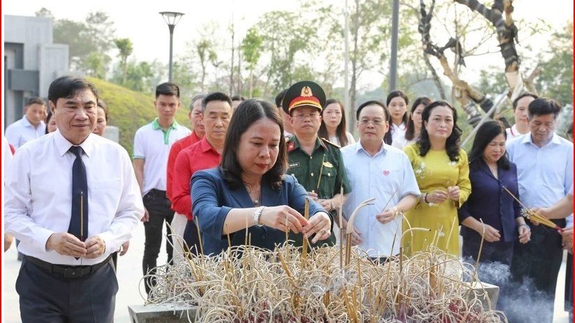 Acting President expresses gratitude to contributors to Dien Bien Phu Victory