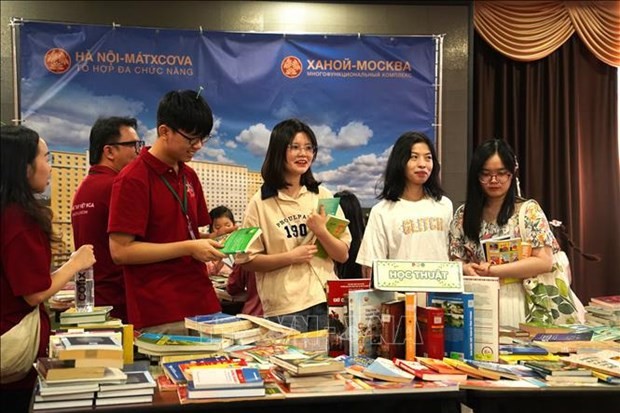 Book fair inspires reading culture among Vietnamese students in Russia  | Society | Vietnam+ (VietnamPlus)