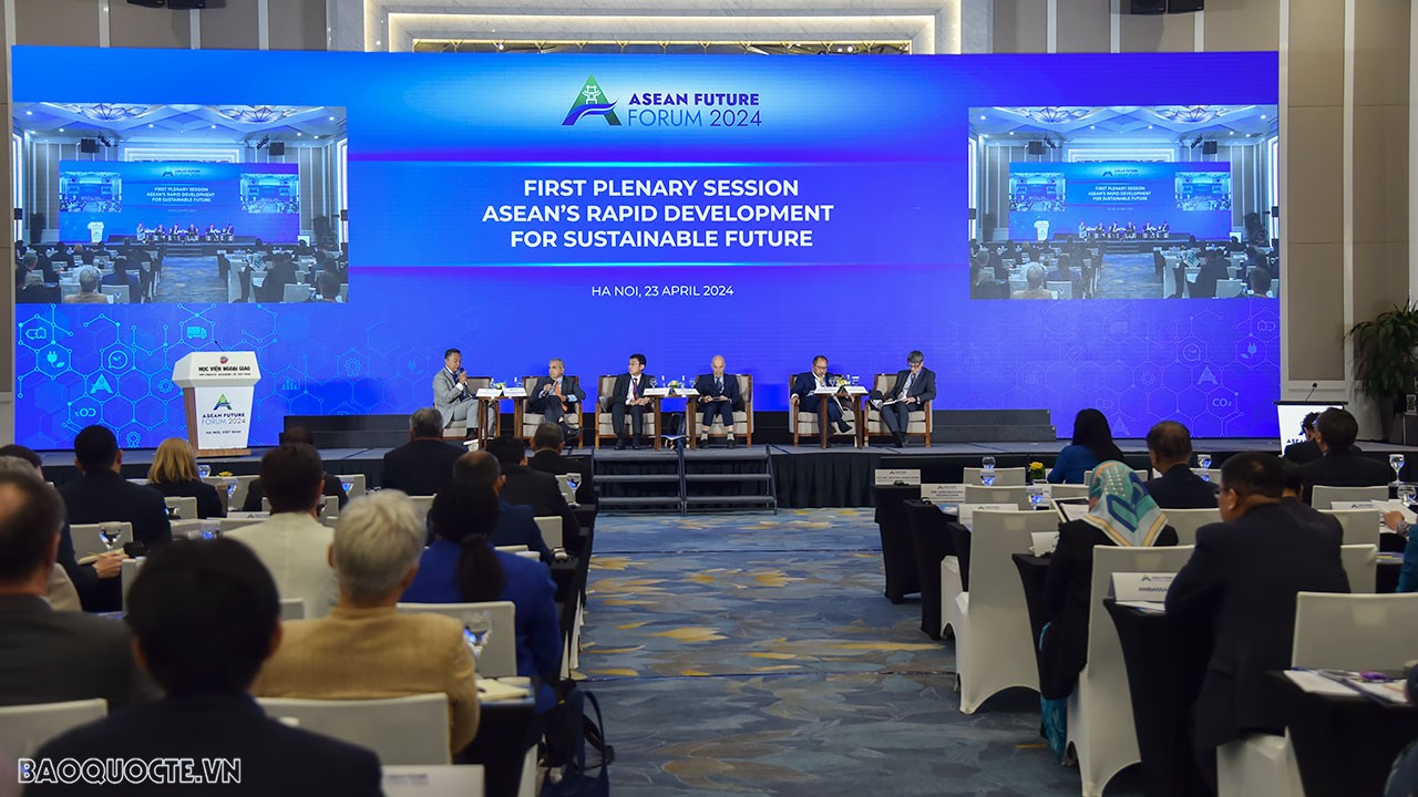 ASEAN Future Forum 2024: PM Pham Minh Chinh calls on ASEAN to pen strategic development vision