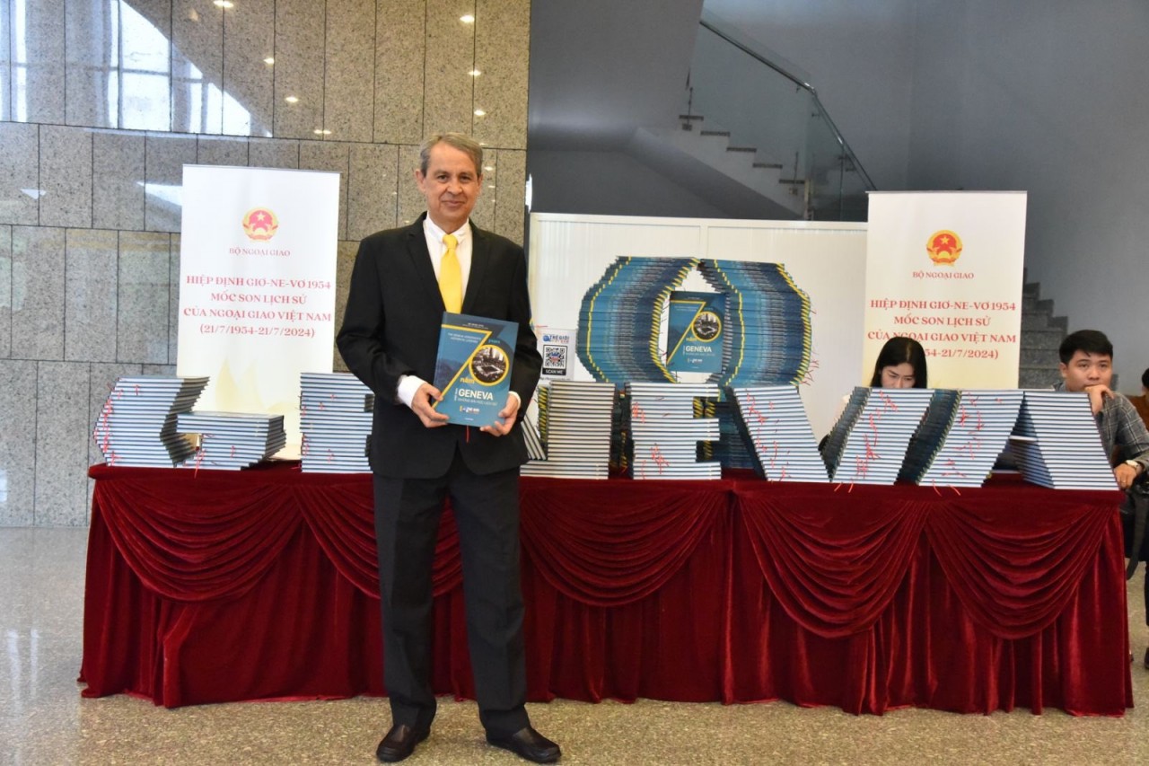 Đại sứ Mexico tại Việt Nam Alejandro Negrin Munoz.