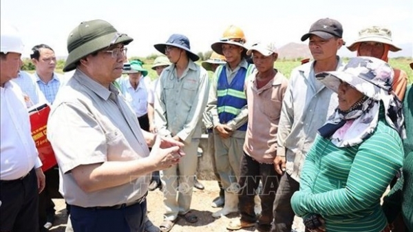 PM inspects drought combat in Ninh Thuan
