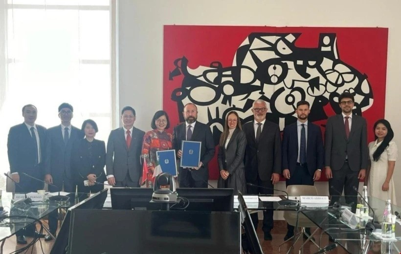 Vietnam-Italy Joint Committee on Science and Technology Cooperation convenes its 8th session in Rome