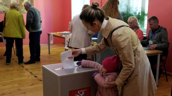 Bầu cử tổng thống Lithuania: Hoàn tất vòng 1, ai đang dẫn trước?