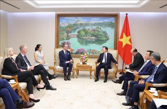 Deputy PM Tran Hong Ha receives Swedish Minister of Infrastructure and Housing