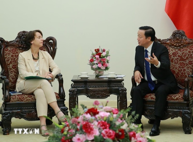 Deputy Prime Minister Tran Hong Ha receives AFD Deputy Director General Marie-Hélène Loison. (Photo: VNA) Deputy Prime Minister Tran Hong Ha receives AFD Deputy Director General Marie-Hélène Loison. (Photo: VNA)