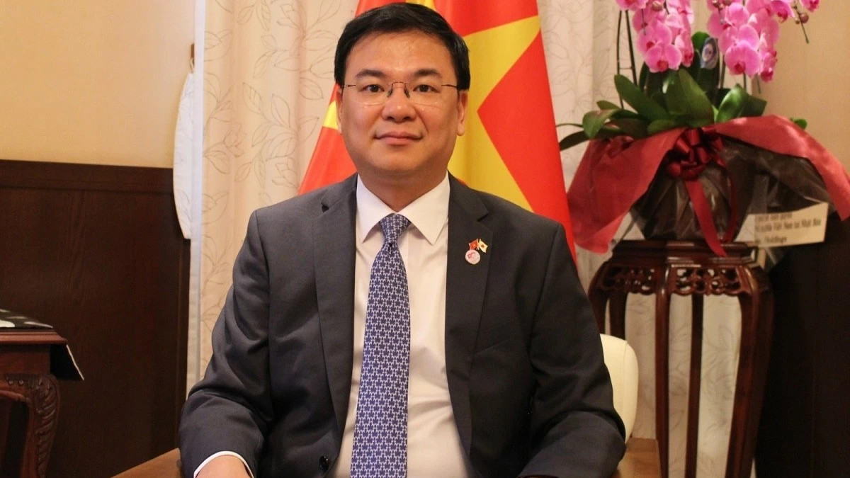 Japanese PM Takaichi Sanae's visit to Vietnam highlights special bilateral tradition: Ambassador Pham Quang Hieu