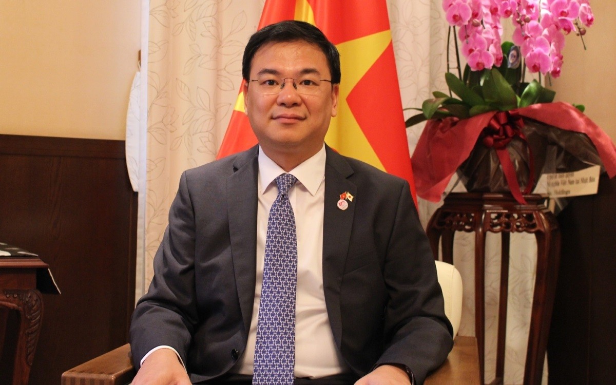 Japanese PM Takaichi Sanae's visit to Vietnam highlights special bilateral tradition: Ambassador Pham Quang Hieu