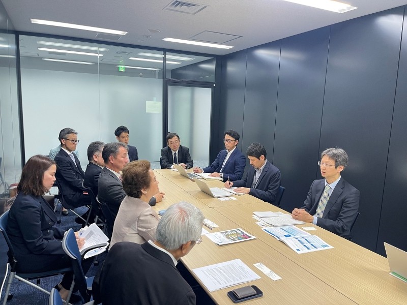 Mr. Hajime Wakuda discussed with Mr. Takashi Yanai, Corporate Officer, General Manager of Industrial Park and Sustainable City Strategic Business Unit, Sumitomo Corporation, and Mrs. Nguyen Thi Nga, President of BRG Group, in Tokyo on April 24, 2024