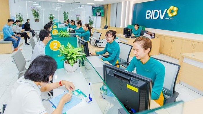 Banks to offer more shares to foreign investors