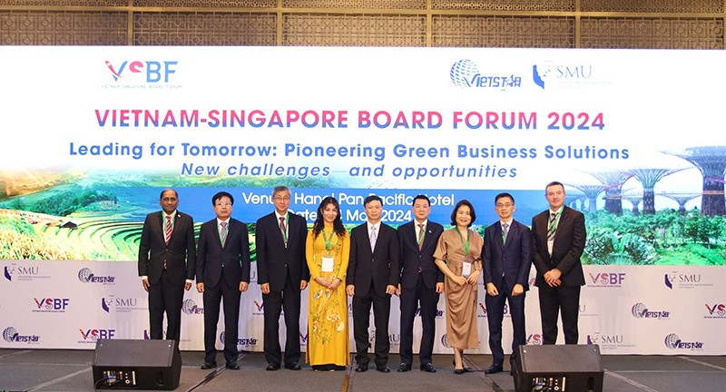 Singapore Ambassadors to the Socialist Republic of Vietnam, Leaders from the Ministry of Science and Technology, VSBF Advisory Board; VSBF Speaker Council and representatives from leading global corporations attended the Vietnam-Singapore Board Forum 2024. Singapore Ambassadors to the Socialist Republic of Vietnam, Leaders from the Ministry of Science and Technology, VSBF Advisory Board; VSBF Speaker Council and representatives from leading global corporations attended the Vietnam-Singapore Board Forum 2024.