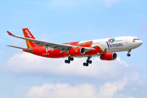 Vietjet honoured with international awards by AirlineRatings.com