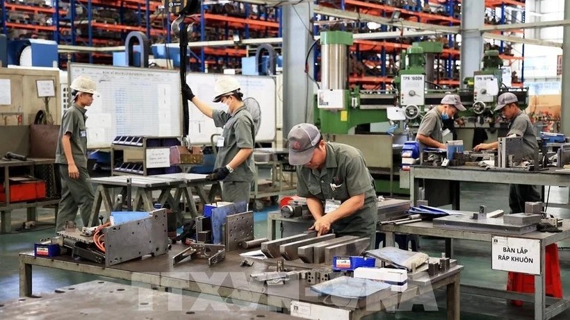 Vietnam's industrial production soars over five-month period