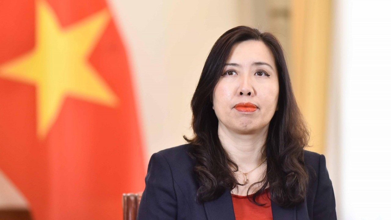 External Information and Communication Work: From ‘New’ thinking to ‘New’ approaches