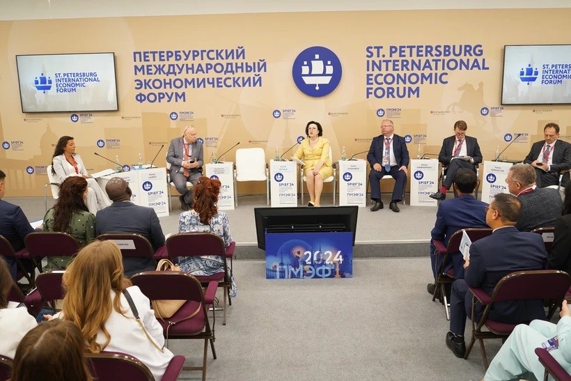 Vietnam delegation attends audit dialogue at St. Petersburg Int’l Economic Forum (SPIEF 2024)
