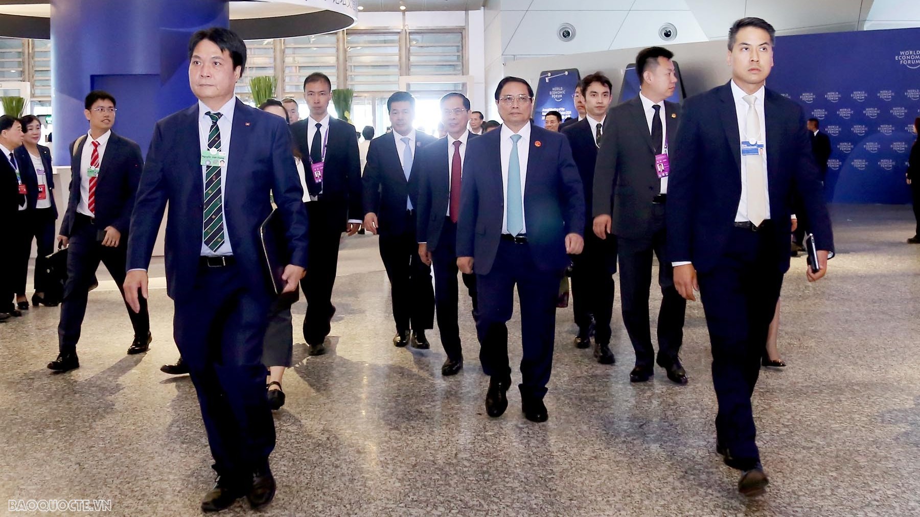 WEF meeting in Dalian, China: Prime Minister Pham Minh Chinh makes proposals towards 'Next Frontiers for Growth'