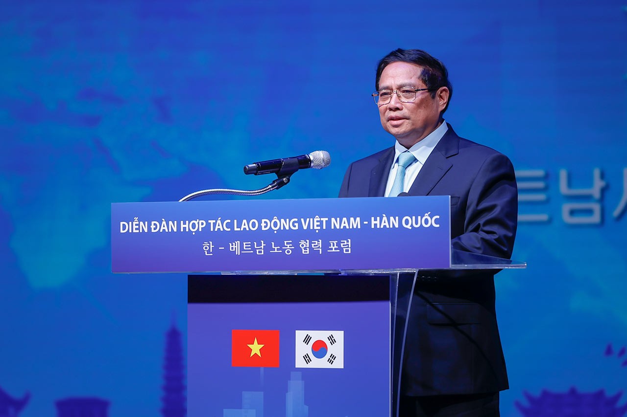 PM Pham Minh Chinh attends Vietnam-RoK Labour Cooperation Forum in Seoul