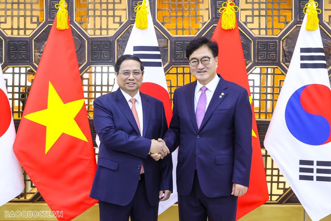 PM Pham Minh Chinh meets with RoK National Assembly Speaker Woo Won Shik