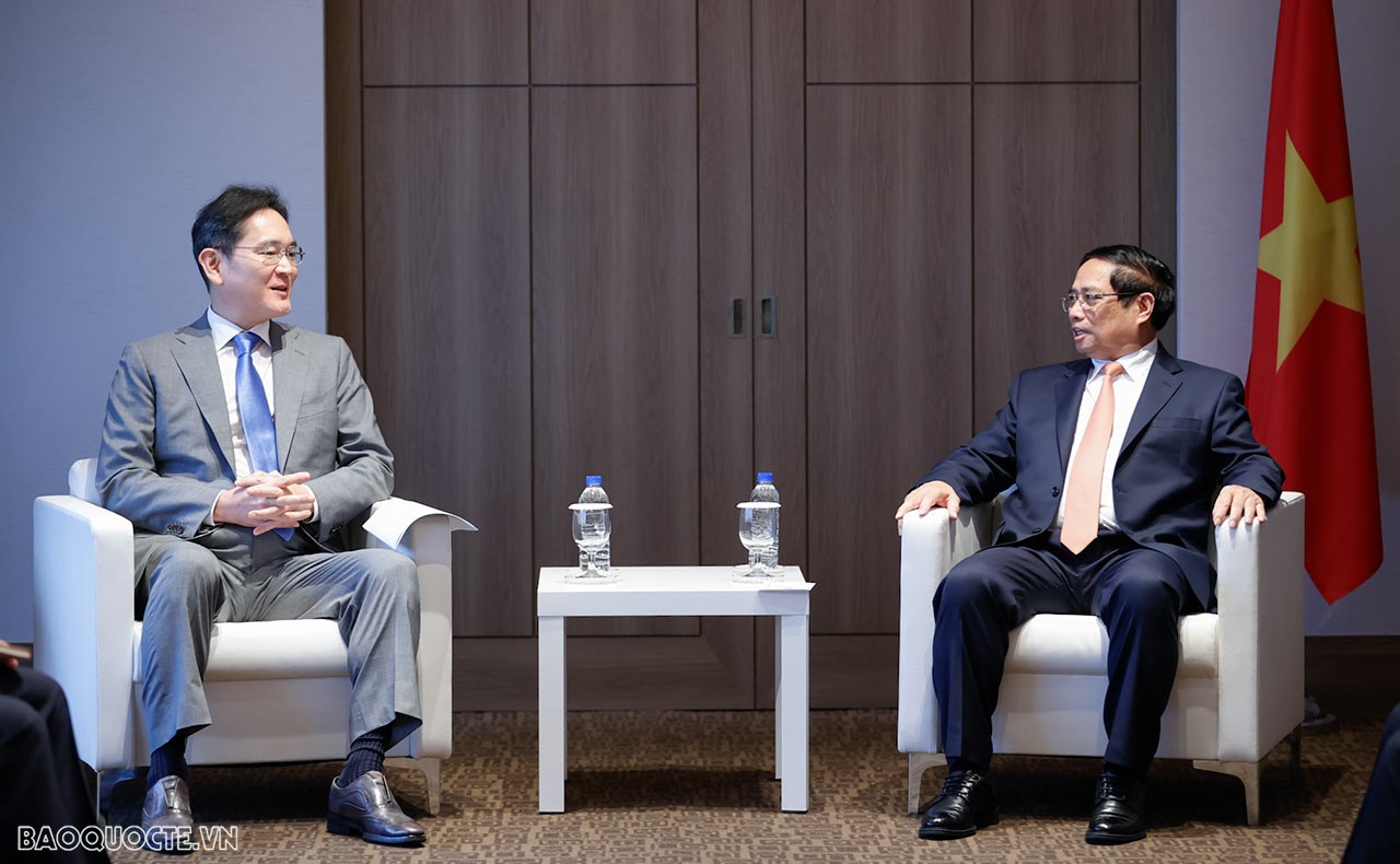 PM Pham Minh Chinh receives Samsung Electronics Lee Jae Yong in Seoul PM Pham Minh Chinh receives Samsung Electronics Lee Jae Yong in Seoul