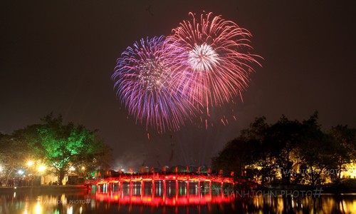Fireworks to light up Hanoi's sky on 70th anniversary of Liberation Day Fireworks to light up Hanoi's sky on 70th anniversary of Liberation Day