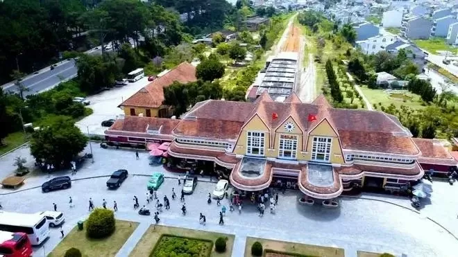 Vietnam National Authority of Tourism launched promoting video clip for rail travel Vietnam National Authority of Tourism launched promoting video clip for rail travel